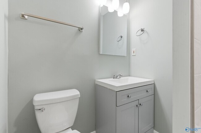 Building Photo - 504 Delaney Rd NW