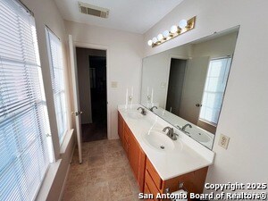 Building Photo - 10214 Sandbrook Hill