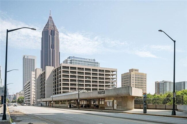Building Photo - 400 W Peachtree St NW