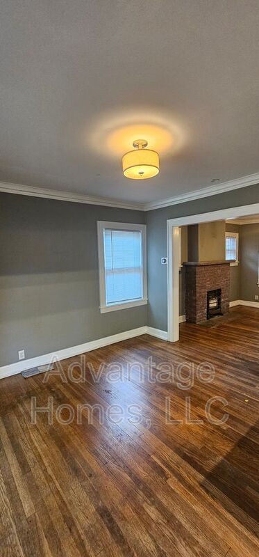Building Photo - 4110 Bell St