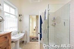 Building Photo - 20 Clairedale Dr