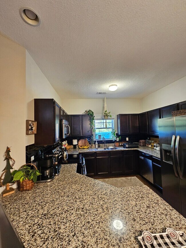 Building Photo - Gorgeous 3Bed. Townhome In Carolina Forest!