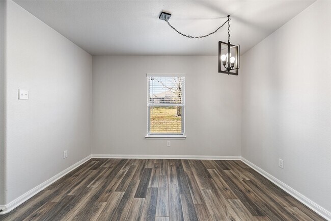 Building Photo - 188 Dodge City Trail