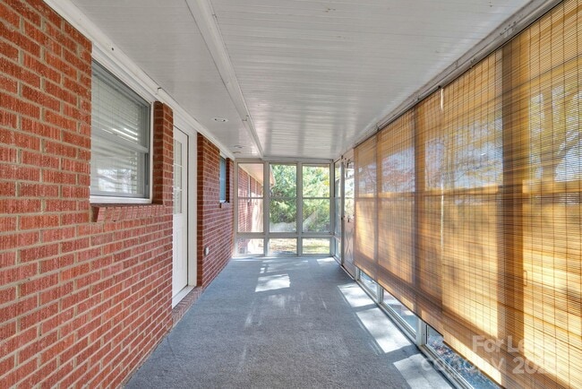 Building Photo - 607 Fort Mill Hwy