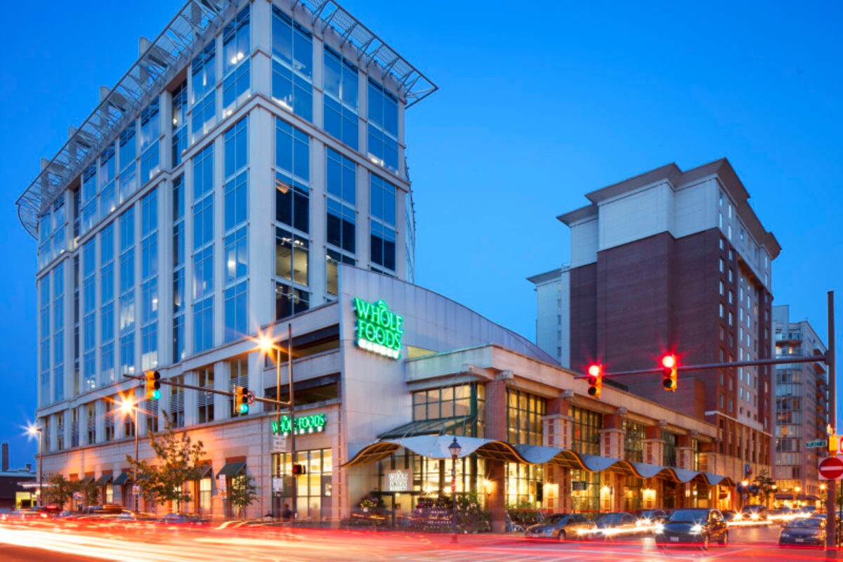 Nearby Shopping - 414 Water St
