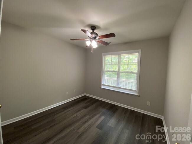 Building Photo - 10310 McGoogan Ln