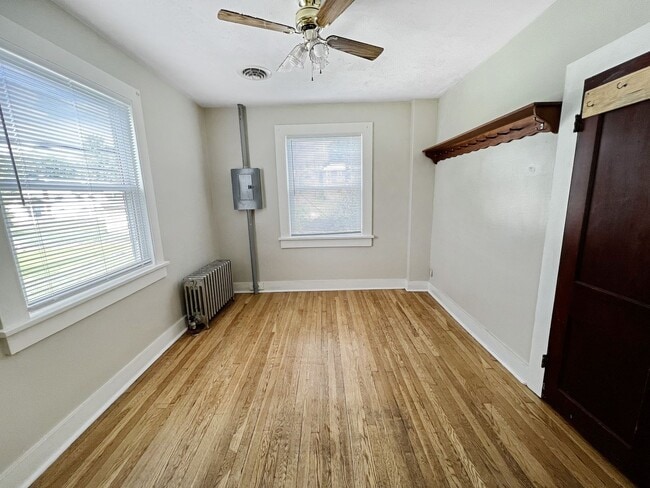 Building Photo - 209-211 Peach Street