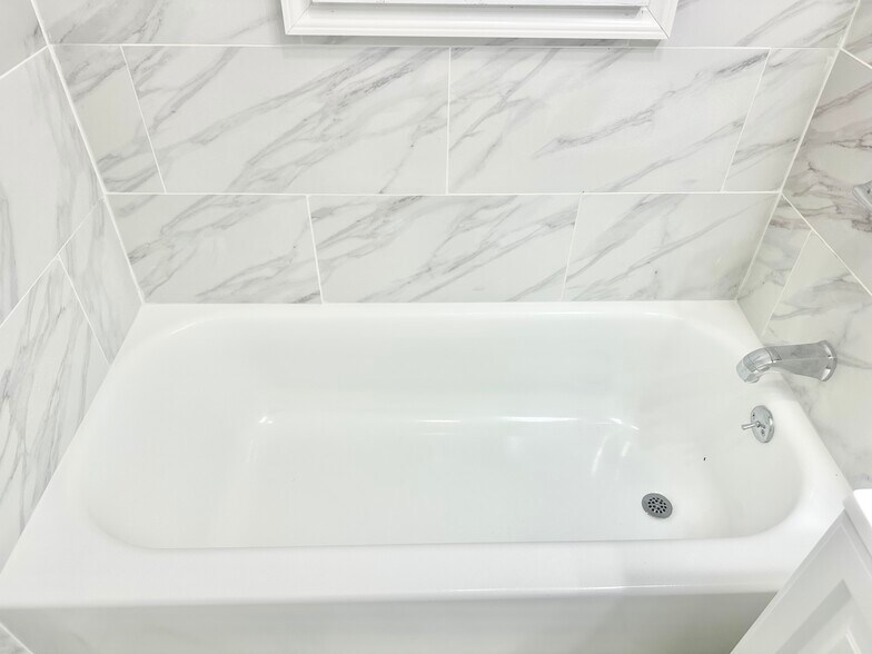 Building Photo - 67 Tremont Ave