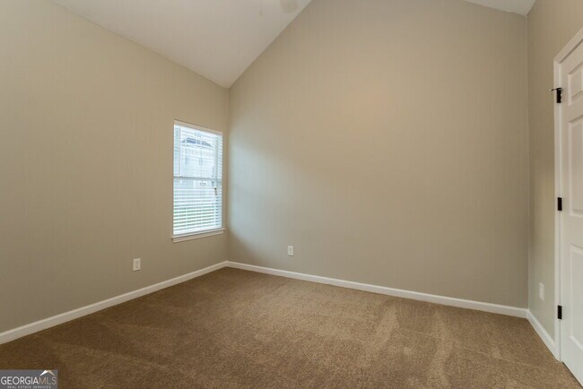 Building Photo - 6973 Foxmoor Way
