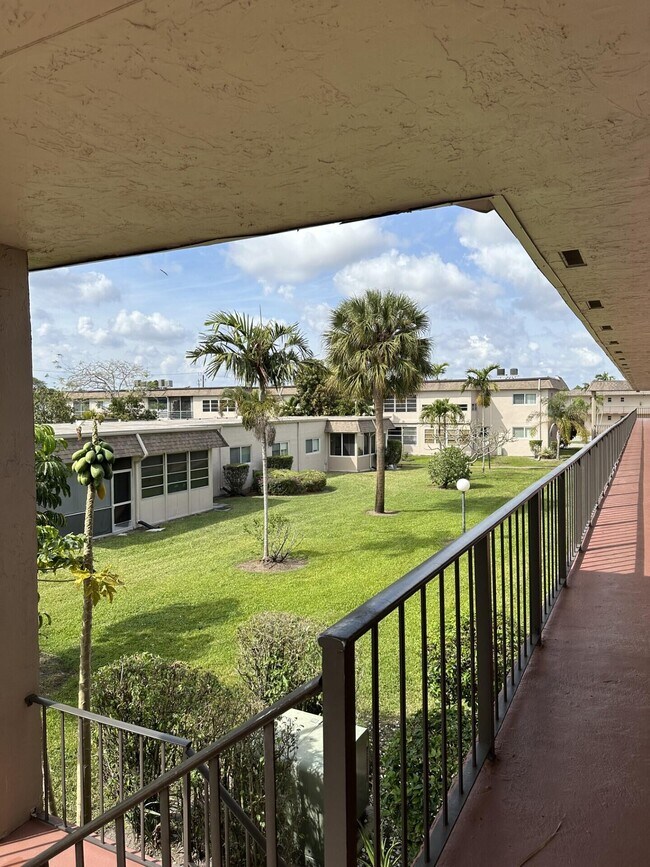 Building Photo - 500 Bonnie Blvd