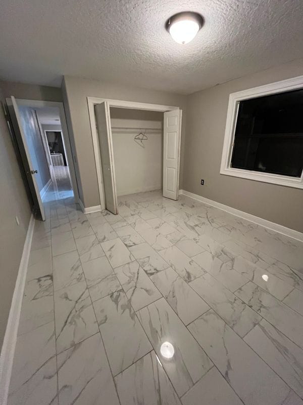 Building Photo - 24301 E Colonial Dr