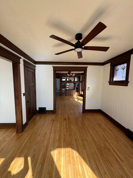 Building Photo - 2990 S Wentworth Ave