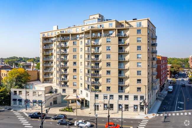 Building Photo - Buena Pointe