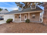 Building Photo - Welcome to your new home in Centennial, wh...