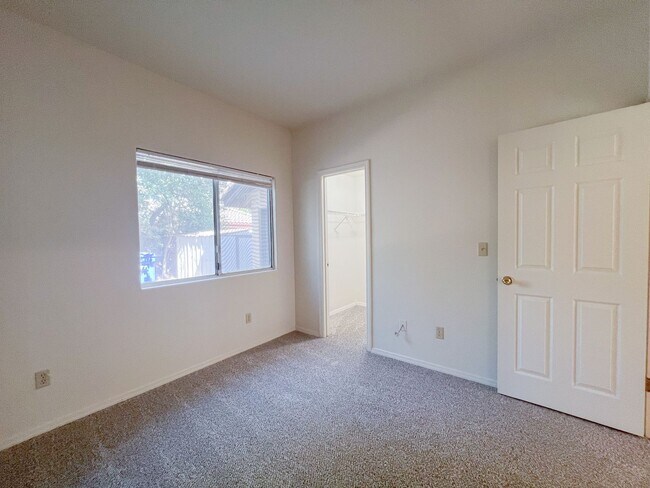 Building Photo - 8330 Sea Island Ct