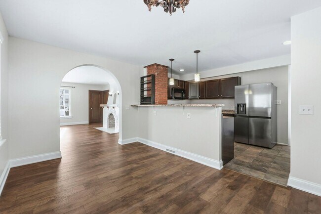 Building Photo - 714-716 Packard Ave