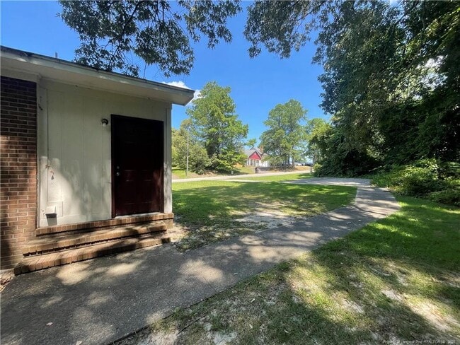 Building Photo - 3324 Gables Dr