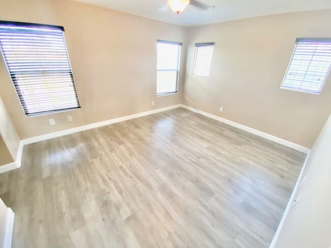 Building Photo - STUNNING 2 STORY HOME 3 BEDROOM 2.5 BATH W/ ONE CAR GARAGE IN A GATED COMMUNITY!