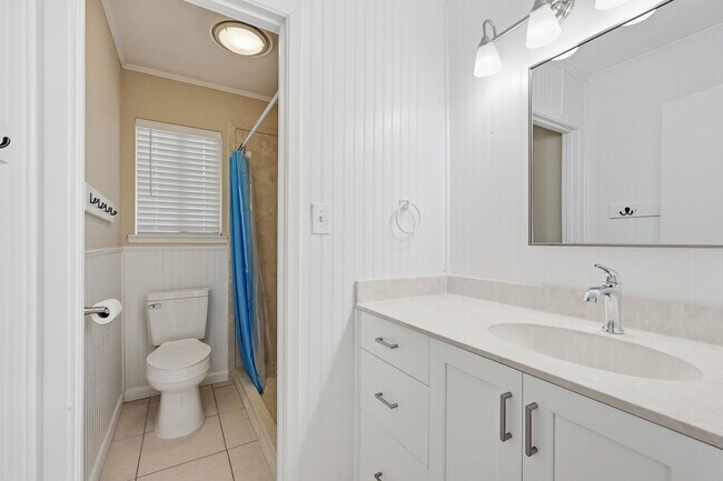 Building Photo - 644 Caribbean Way