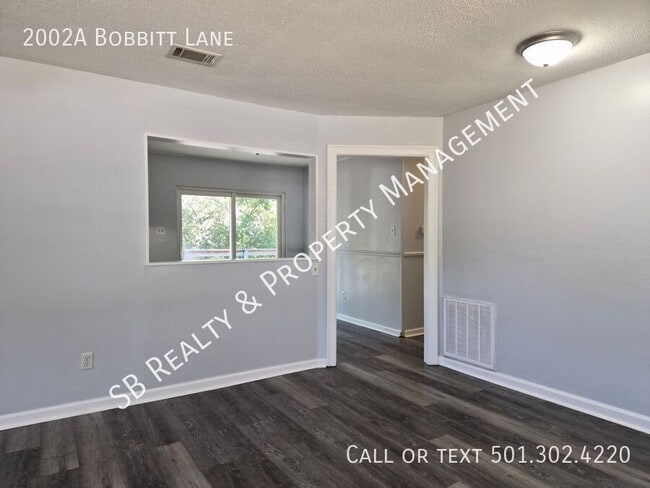 Building Photo - 2002A Bobbitt Lane-