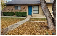 Building Photo - 512 Kellys Way