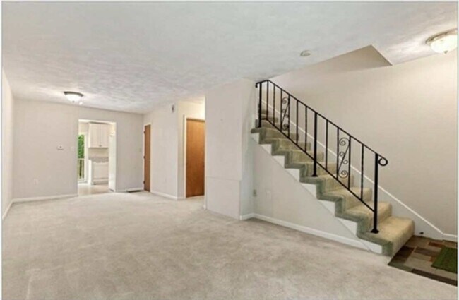 Building Photo - 269 Farrwood Dr
