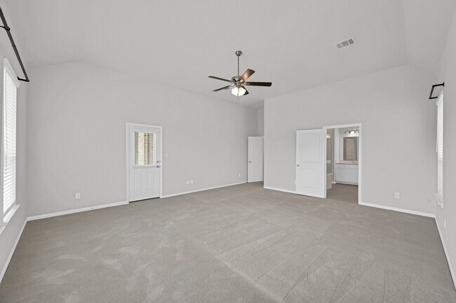 Building Photo - 253 Peninsula Pt Dr