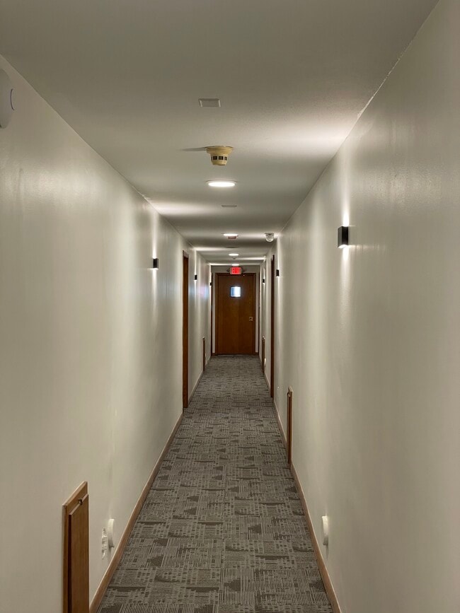 Building Photo - 2637 Pleasant Ave