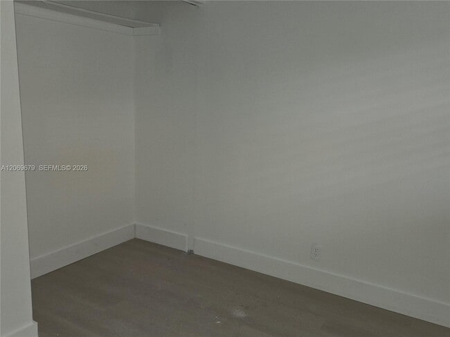 Building Photo - 3400 Foxcroft Rd