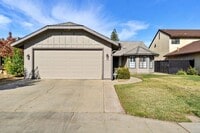 Building Photo - North Fresno 3/2