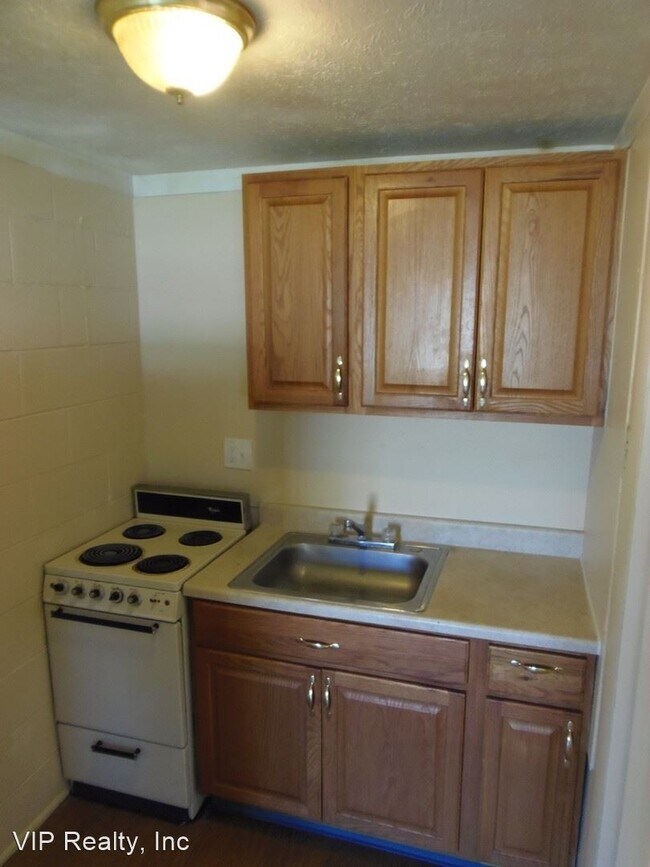 Building Photo - 283-289 Clarendon Ave