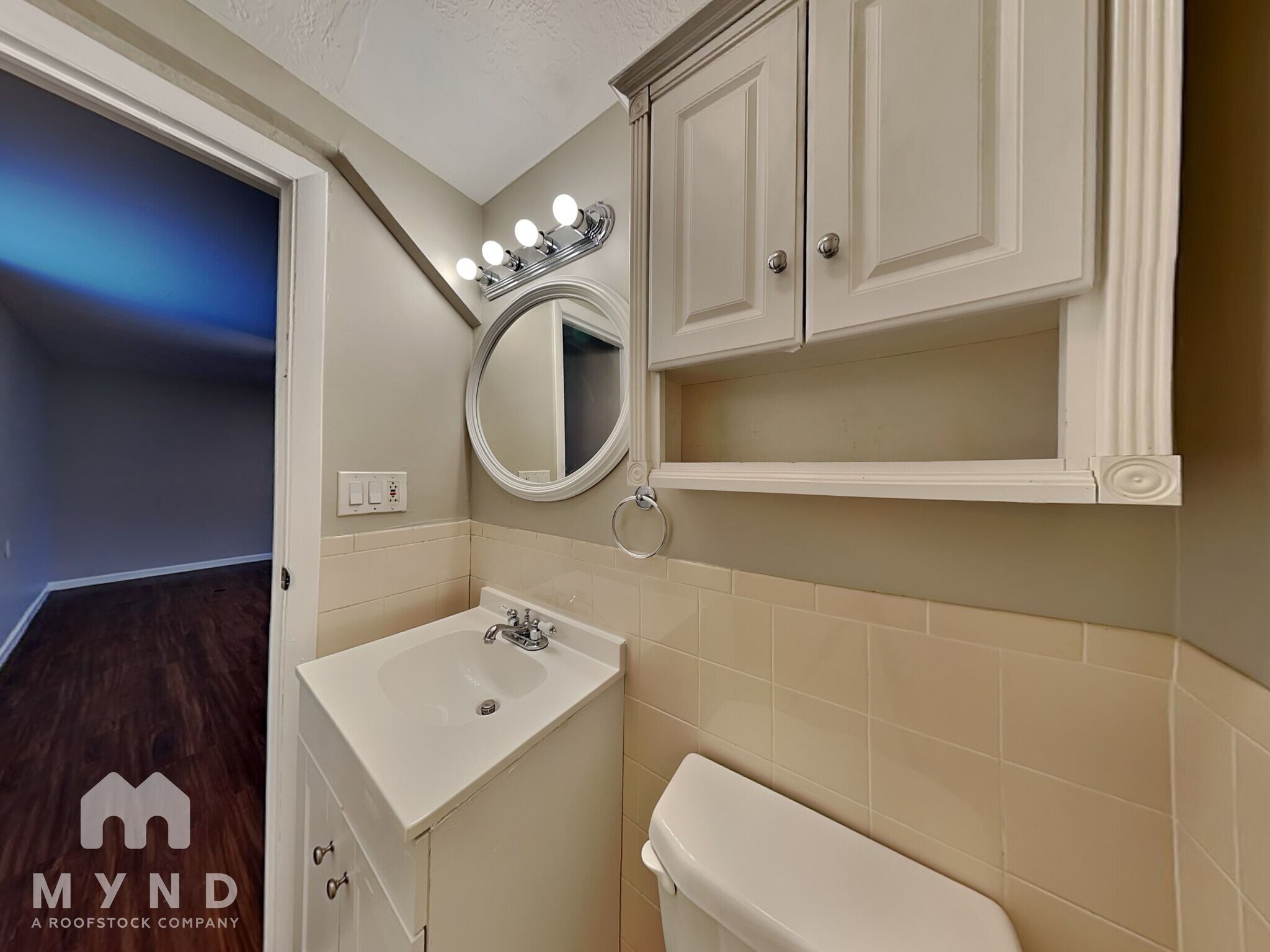 Building Photo - 2911 N Gresham Rd