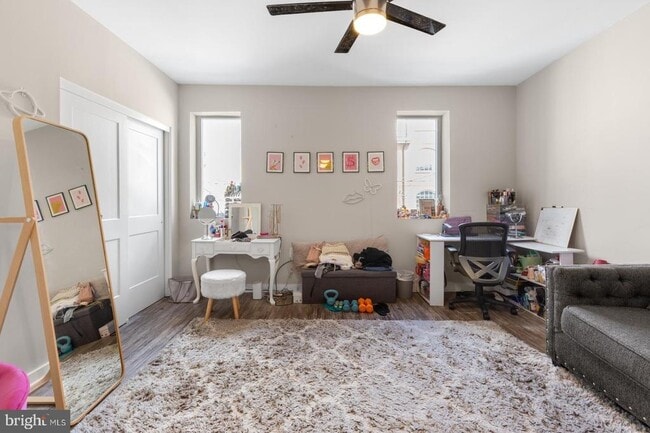 Building Photo - 162 Richmond St