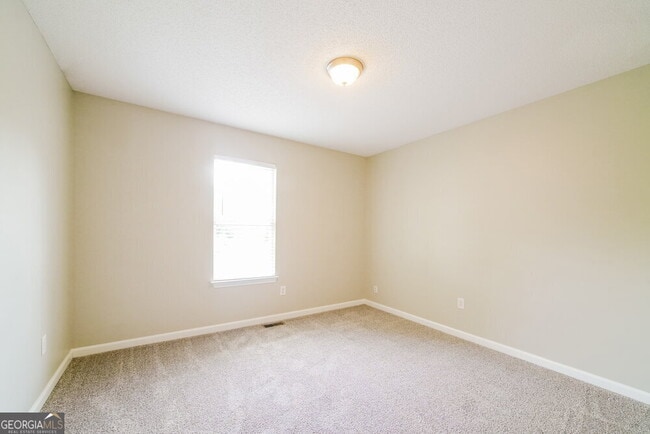 Building Photo - 5697 Newburn Ct