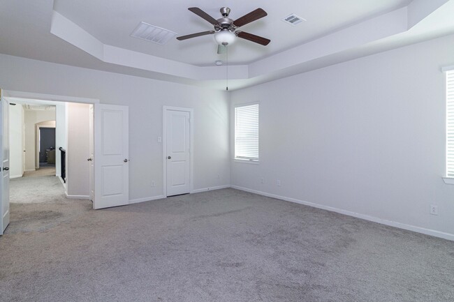 Building Photo - 3623 Carlsbad Way