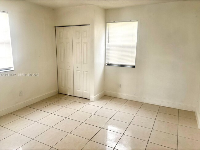 Building Photo - 14731 Harding Ln