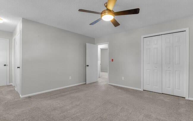 Building Photo - 4957 Aquarius Ct