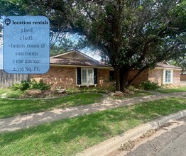 Building Photo - Spacious Home near Shadow Hills!