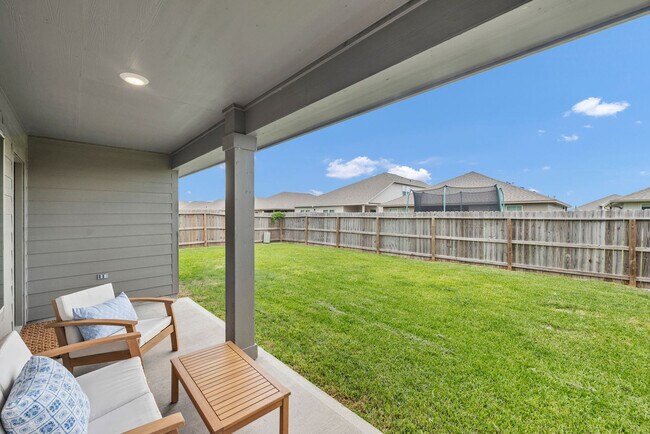 Building Photo - 2785 Eltonne Gdns Dr