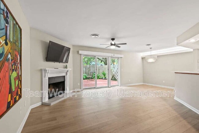 Building Photo - 1163 Monaco Dr