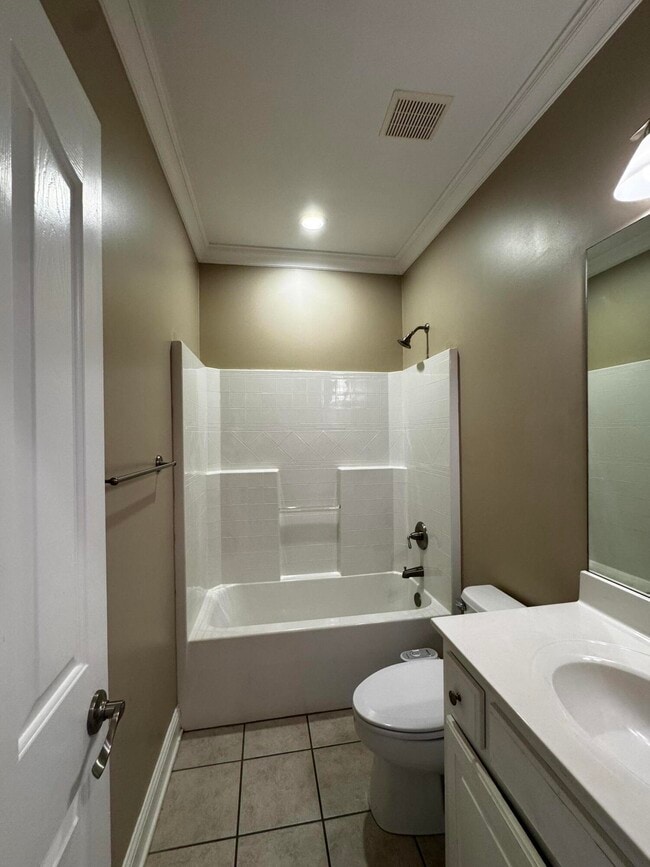 Building Photo - 3120 Hemingway Ln