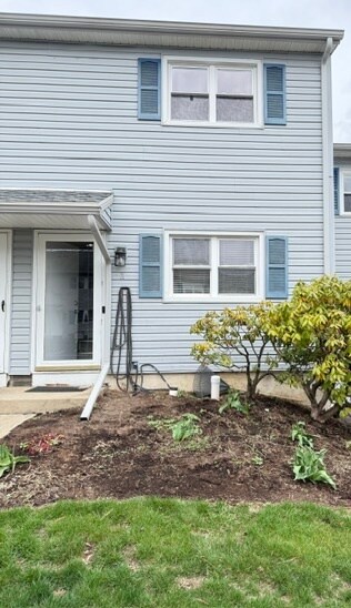 Building Photo - 11 Fredericksburg Ct