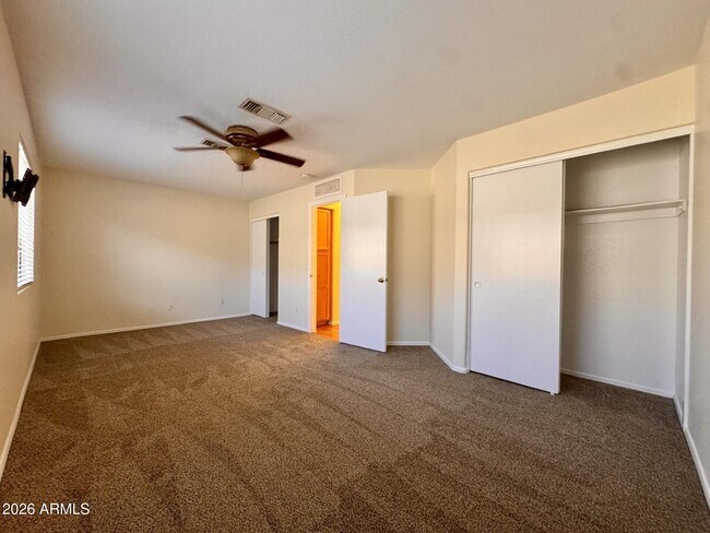 Building Photo - 21303 N 79th Dr
