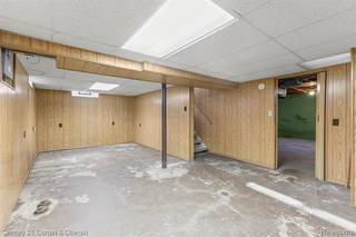 Building Photo - 9616 Colwell Ave