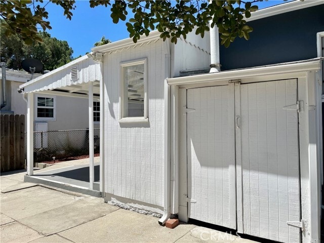 Building Photo - 5550 Riverton Ave