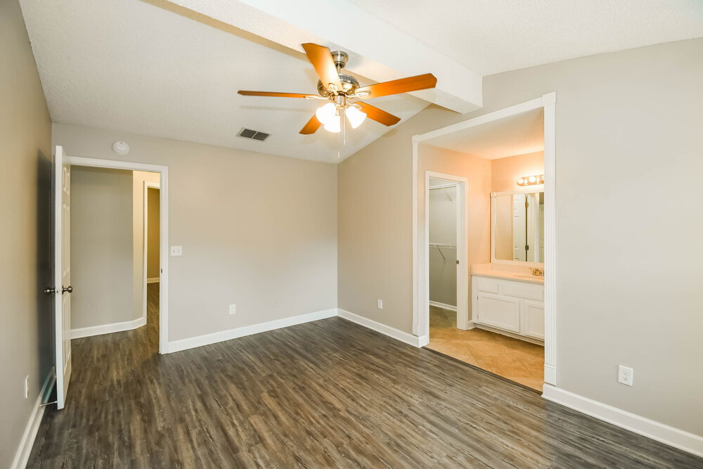 Building Photo - 2877 Tuscarora Tr