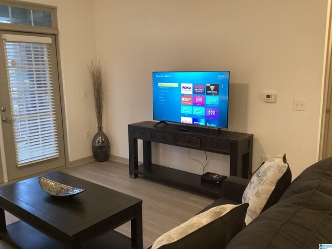 Building Photo - 3118 Reserve Ct