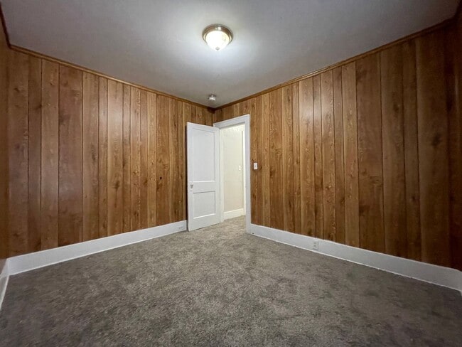 Building Photo - Two Bedroom Home in Muskegon
