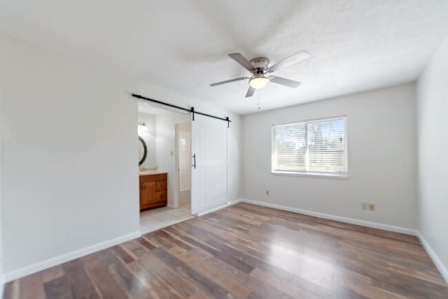 Building Photo - 9622 Birsay St