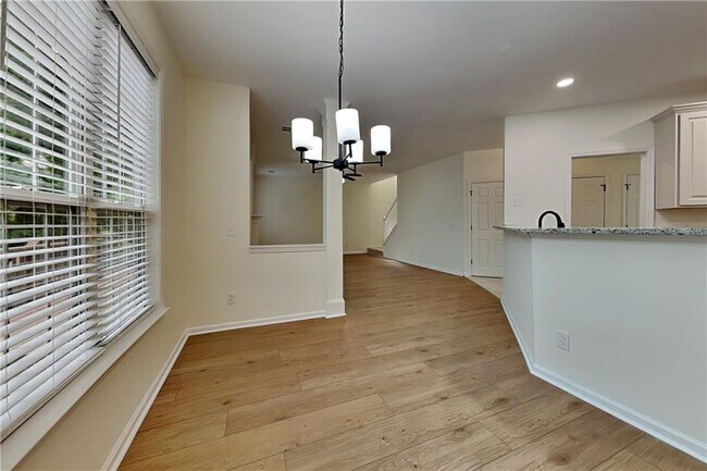Building Photo - 420 Sable Ct
